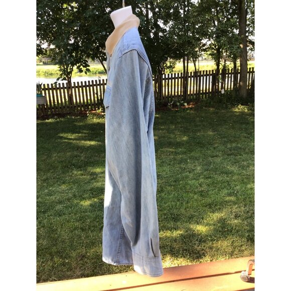 Woolrich Mens Denim Button-Up Shirt With Logo Embroidered On Chest & Beige Colla - Picture 2 of 9